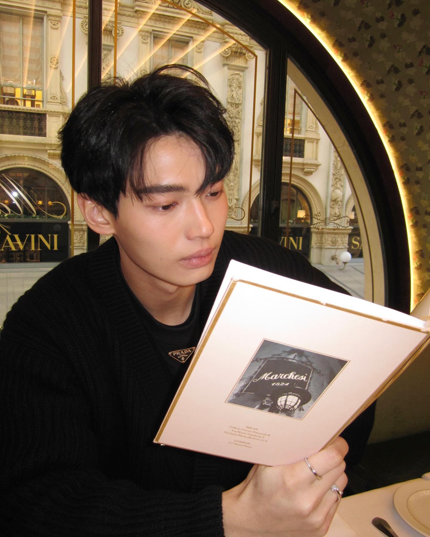วิน - เมธวิน โอภาสเอี่ยมขจร