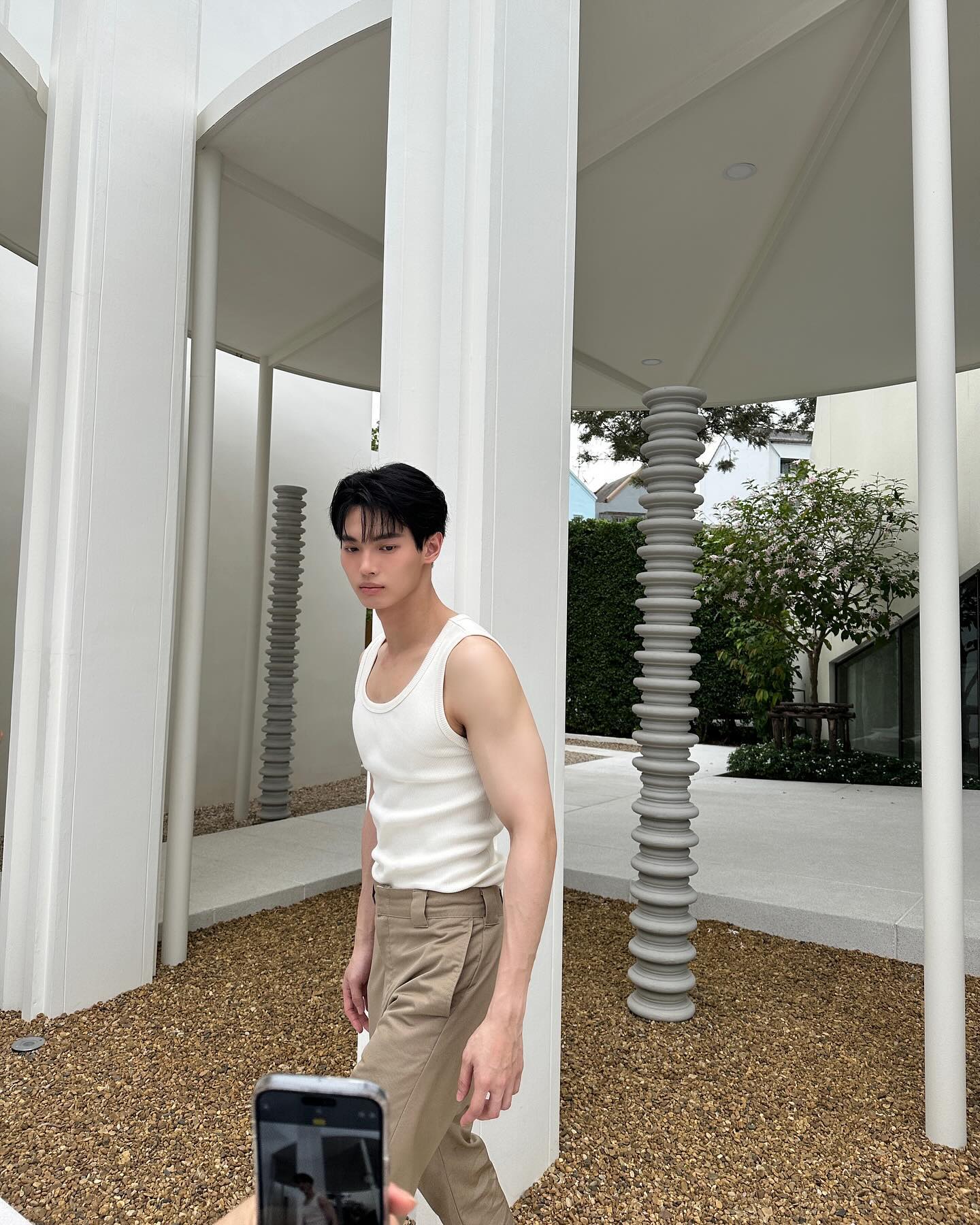วิน - เมธวิน โอภาสเอี่ยมขจร