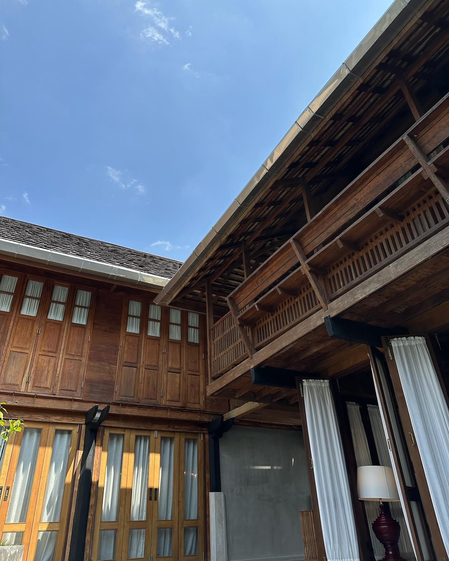 วิน - เมธวิน โอภาสเอี่ยมขจร