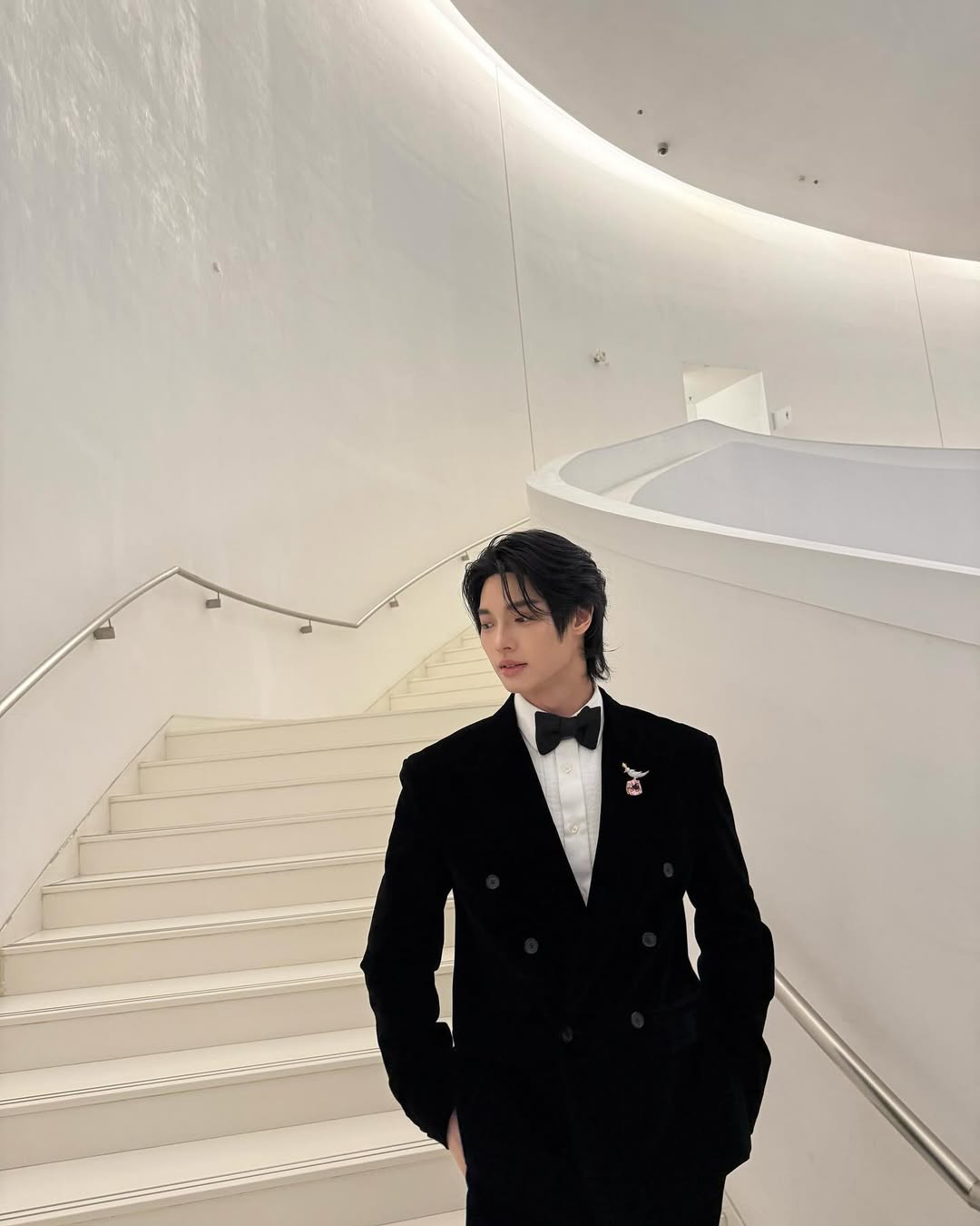 วิน - เมธวิน โอภาสเอี่ยมขจร