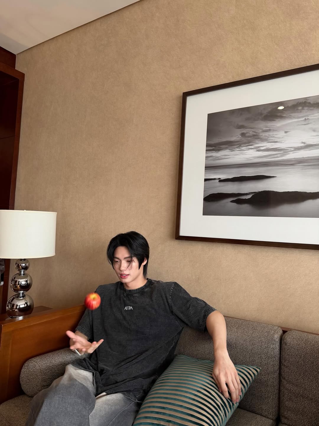 วิน - เมธวิน โอภาสเอี่ยมขจร
