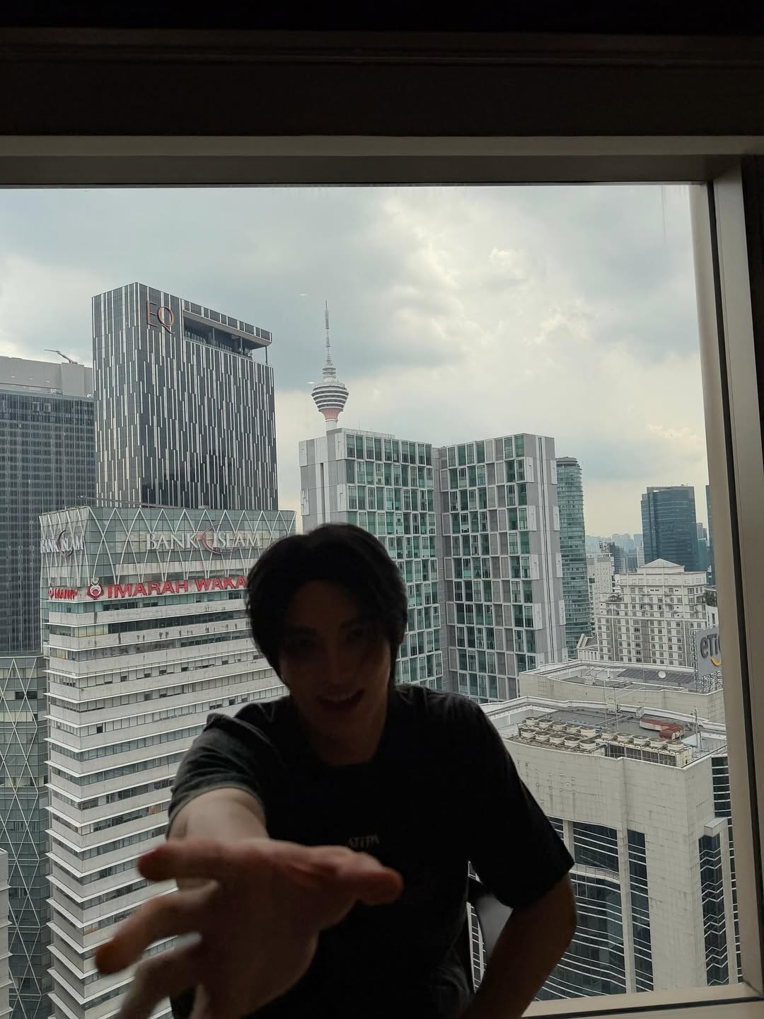 วิน - เมธวิน โอภาสเอี่ยมขจร