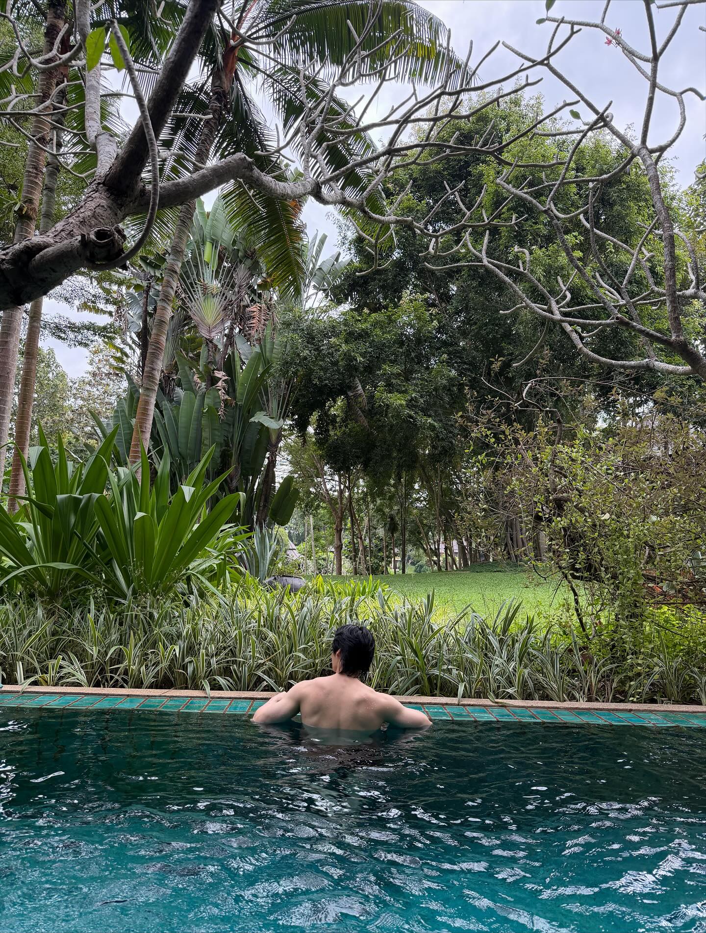 วิน - เมธวิน โอภาสเอี่ยมขจร