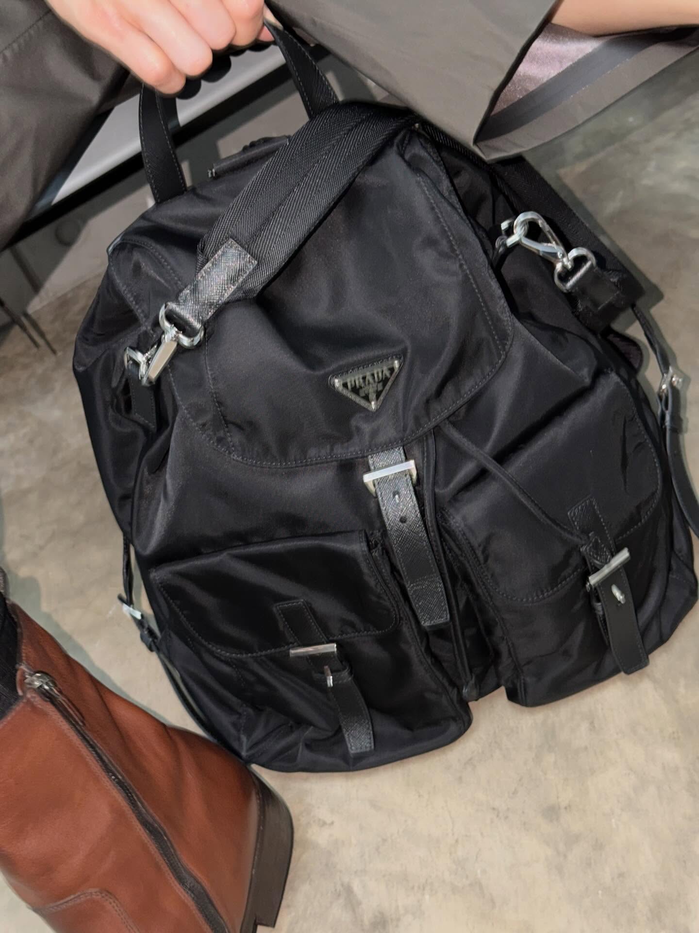 วิน - เมธวิน โอภาสเอี่ยมขจร