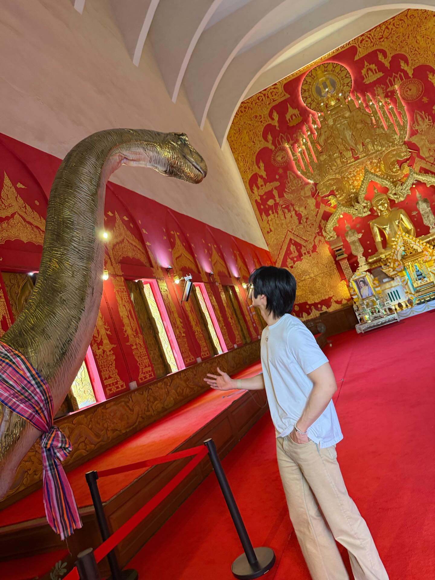 วิน - เมธวิน โอภาสเอี่ยมขจร