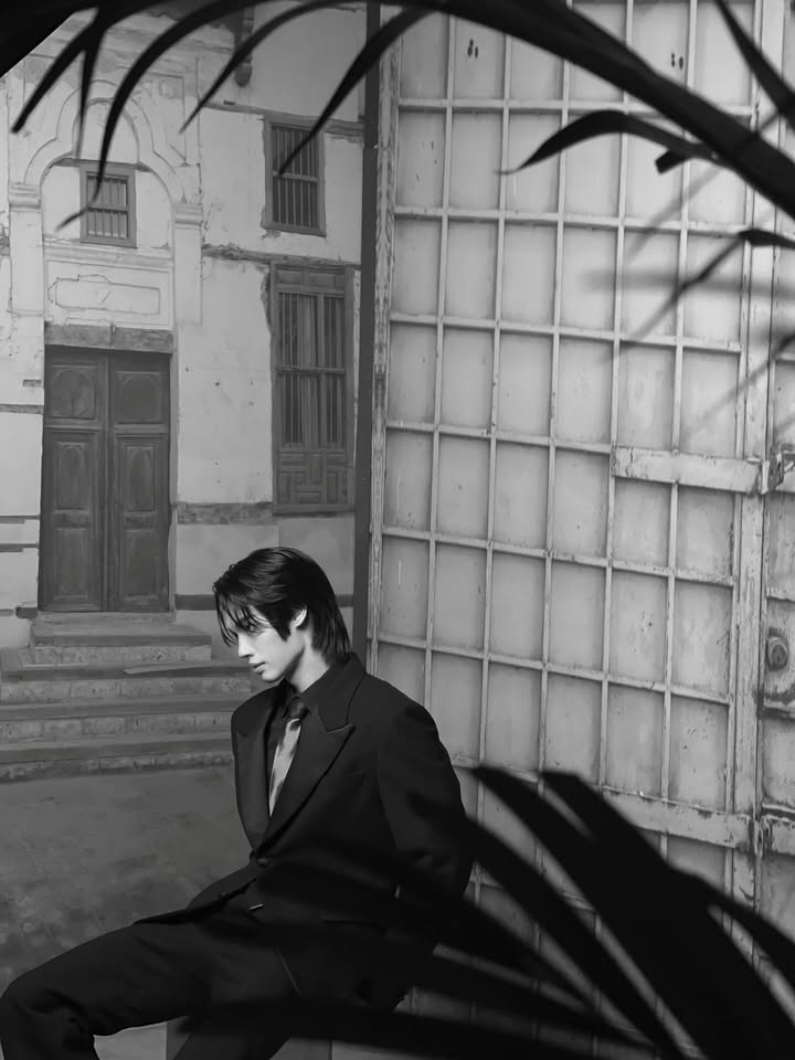 วิน - เมธวิน โอภาสเอี่ยมขจร