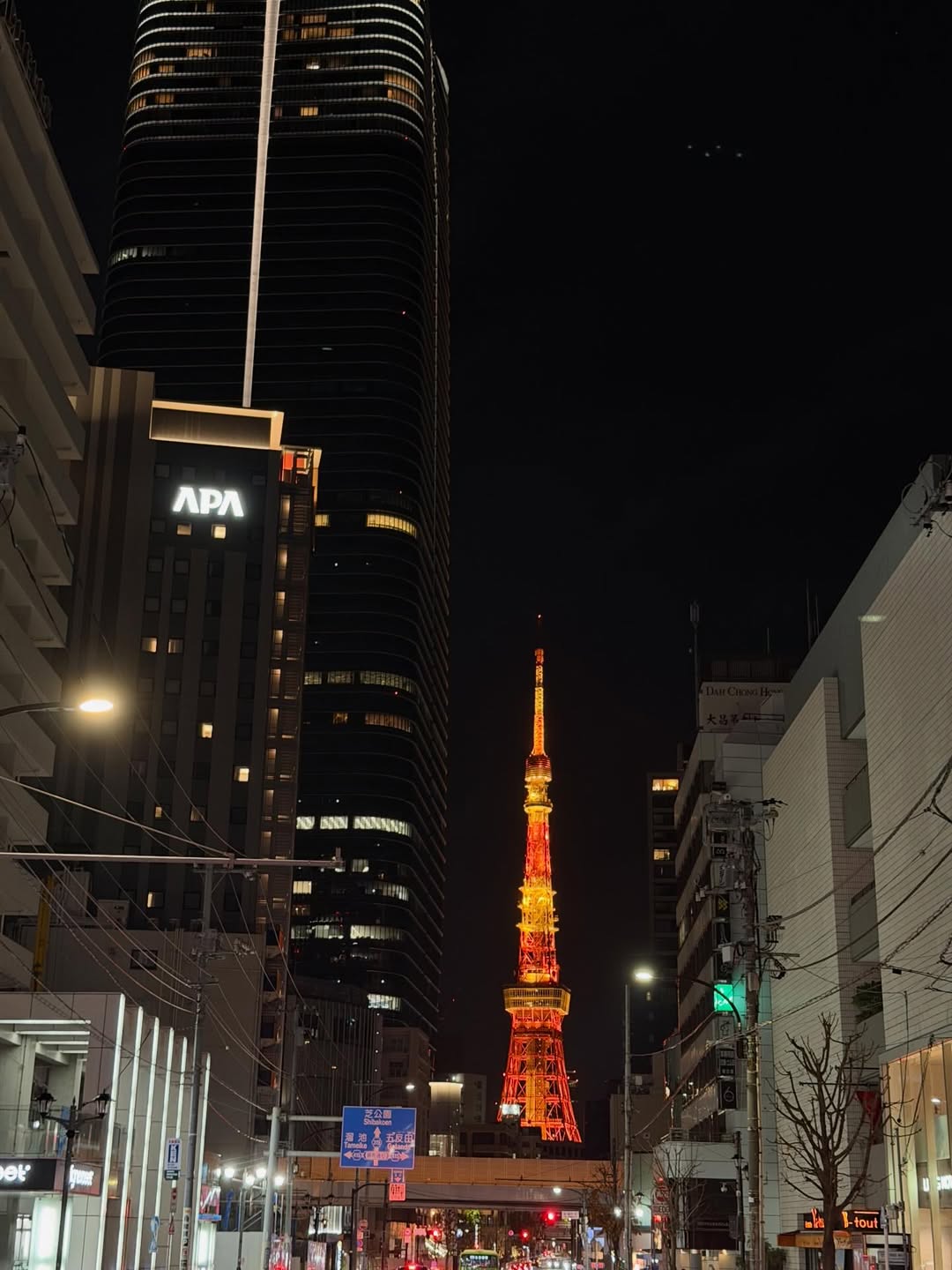 วิน - เมธวิน โอภาสเอี่ยมขจร