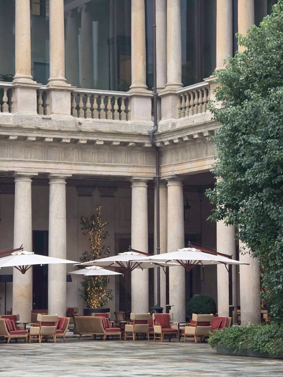 วิน - เมธวิน โอภาสเอี่ยมขจร