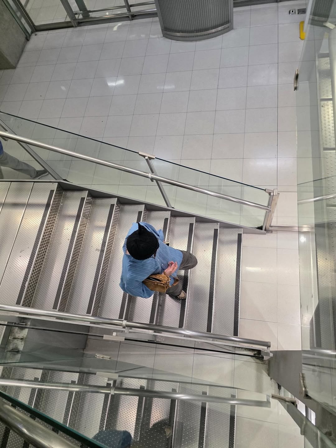 วิน - เมธวิน โอภาสเอี่ยมขจร