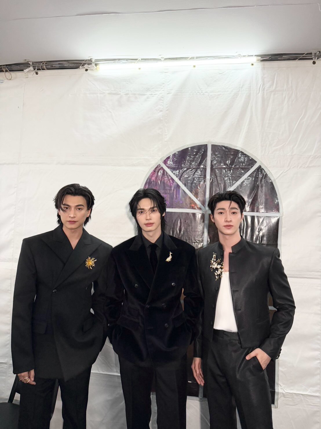 วิน - เมธวิน โอภาสเอี่ยมขจร