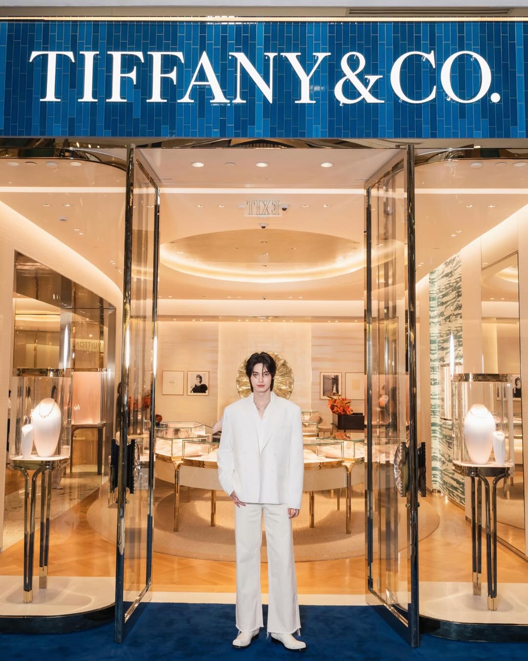 วิน - เมธวิน โอภาสเอี่ยมขจร