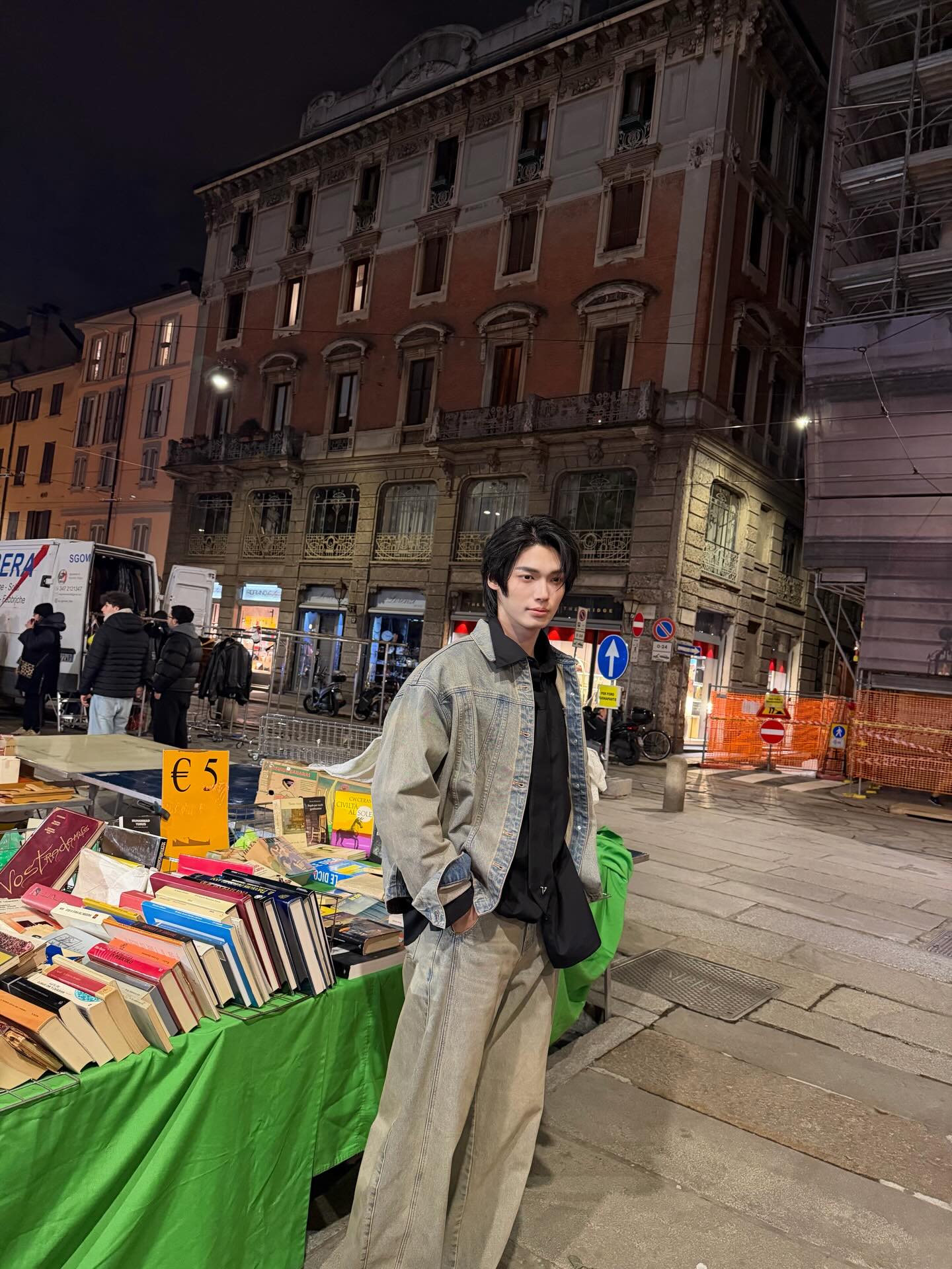 วิน - เมธวิน โอภาสเอี่ยมขจร