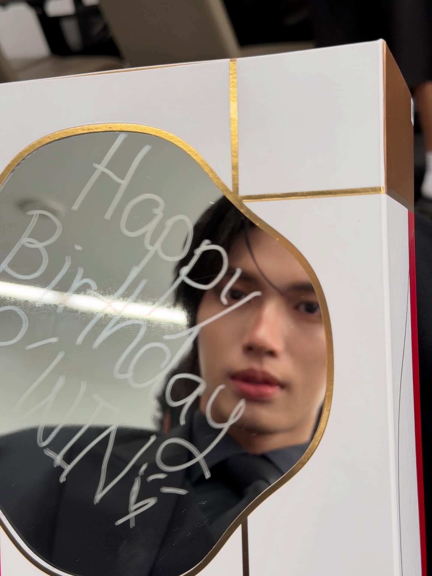 วิน - เมธวิน โอภาสเอี่ยมขจร