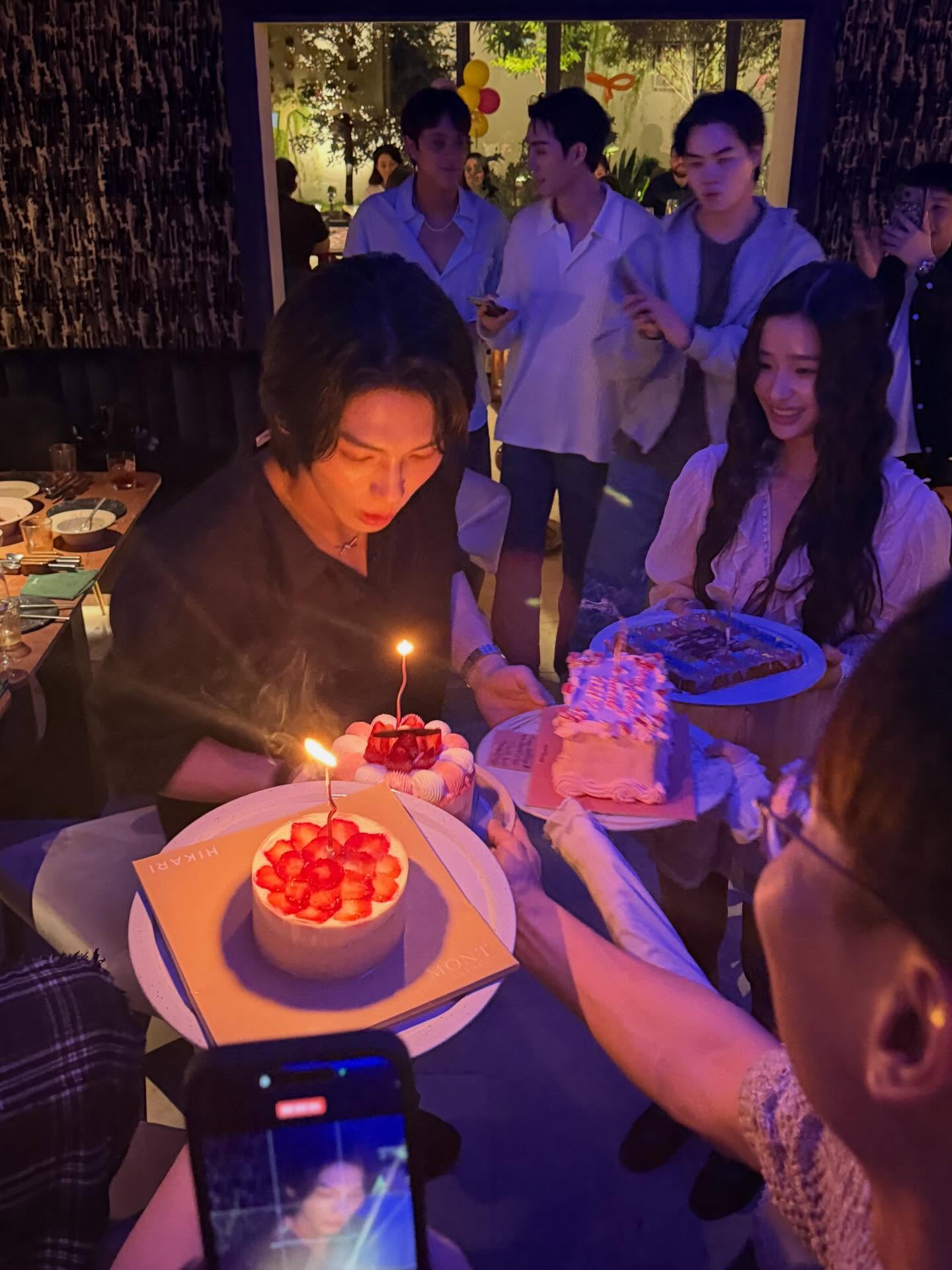 วิน - เมธวิน โอภาสเอี่ยมขจร