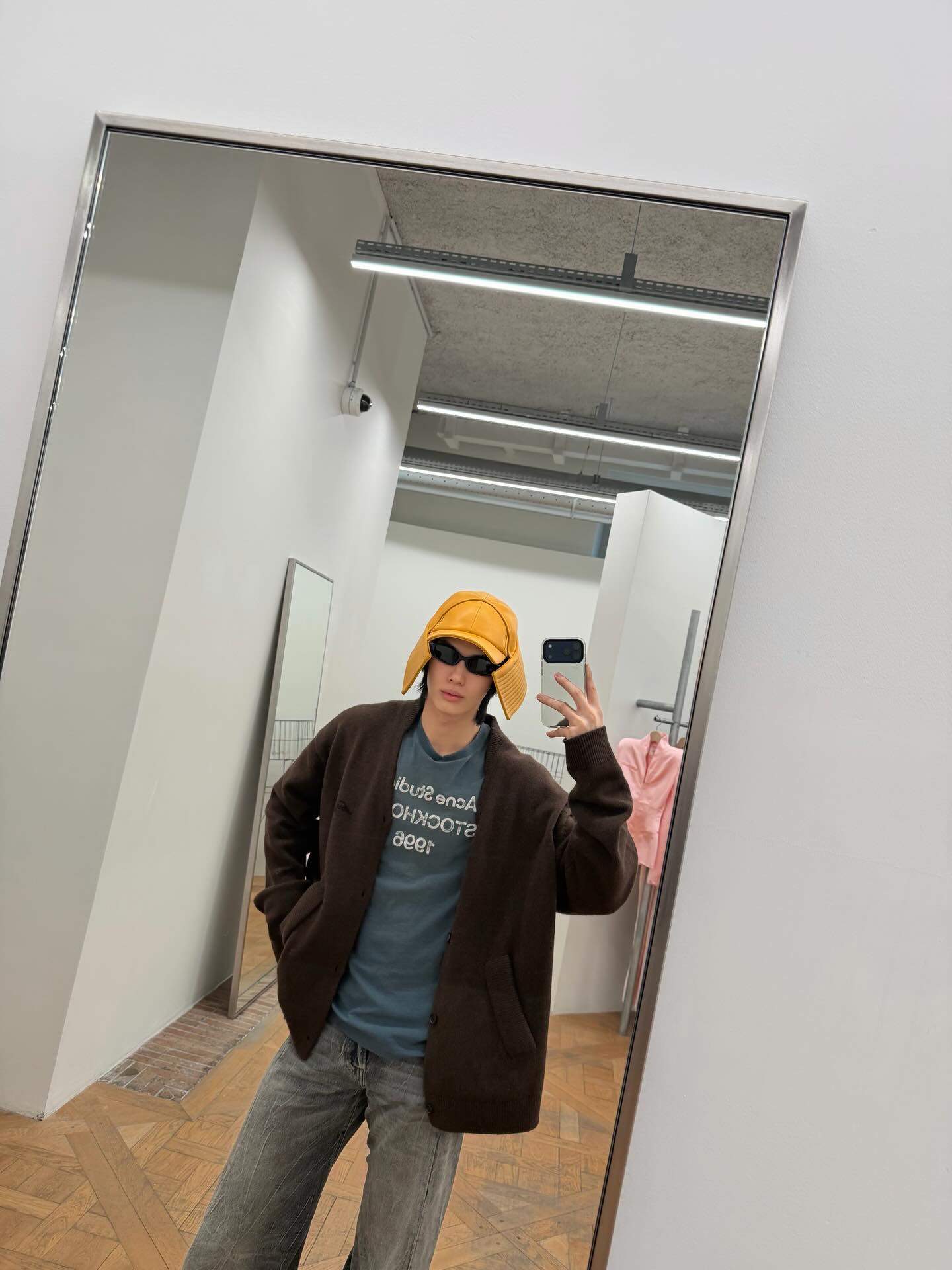 วิน - เมธวิน โอภาสเอี่ยมขจร