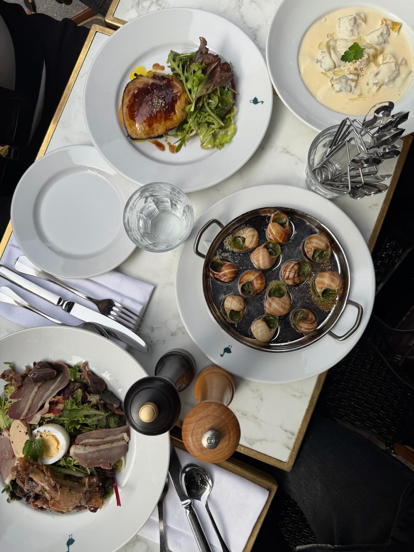 วิน - เมธวิน โอภาสเอี่ยมขจร