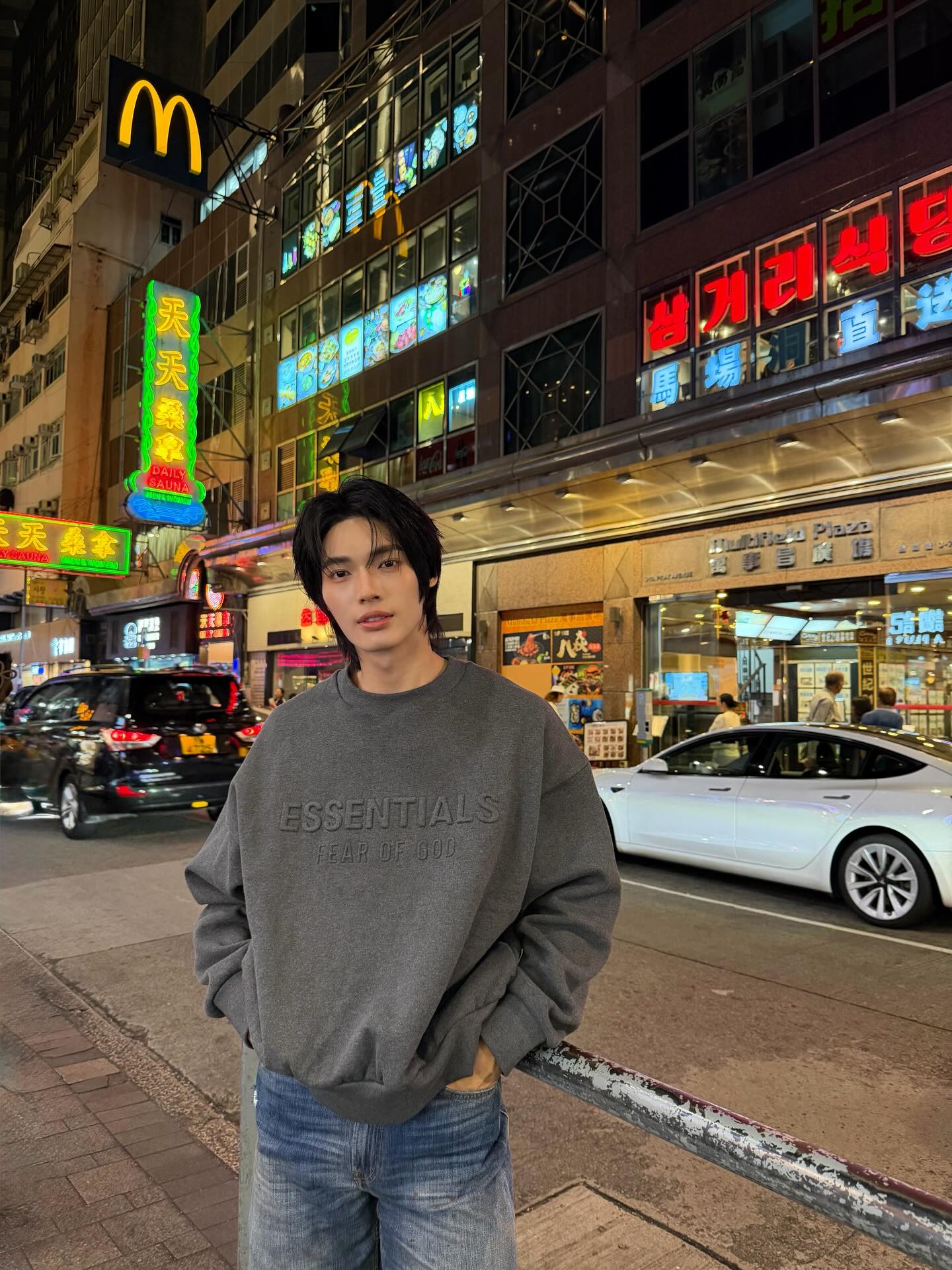 วิน - เมธวิน โอภาสเอี่ยมขจร