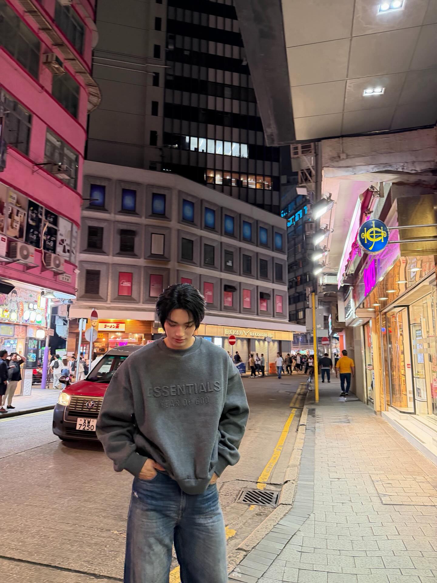 วิน - เมธวิน โอภาสเอี่ยมขจร