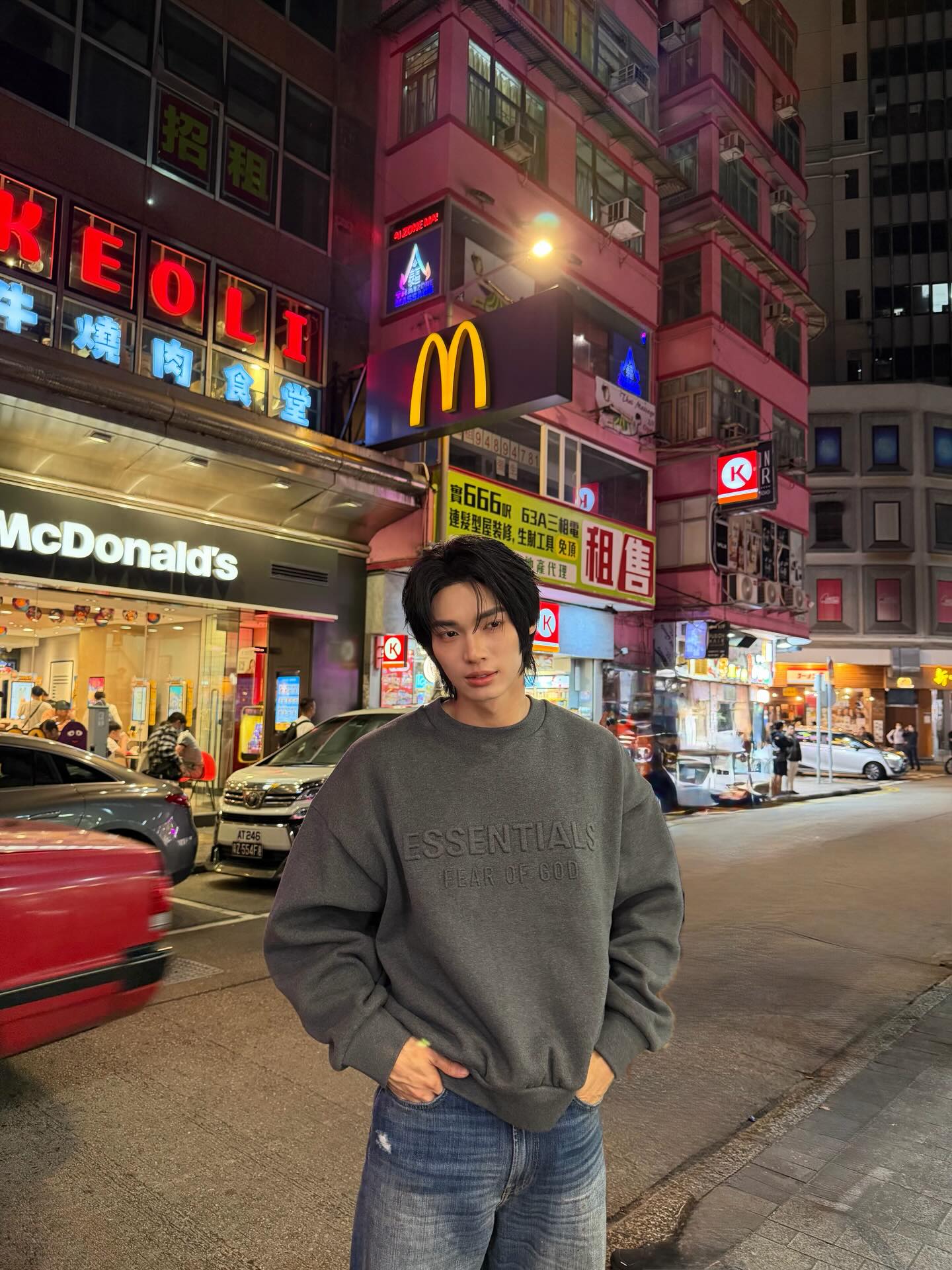 วิน - เมธวิน โอภาสเอี่ยมขจร