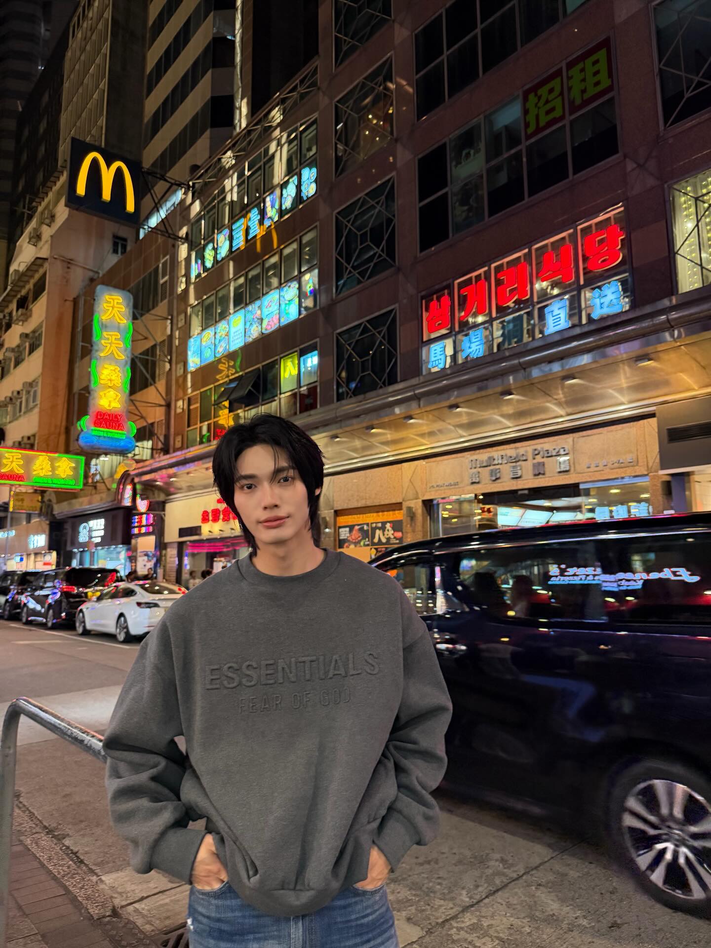 วิน - เมธวิน โอภาสเอี่ยมขจร