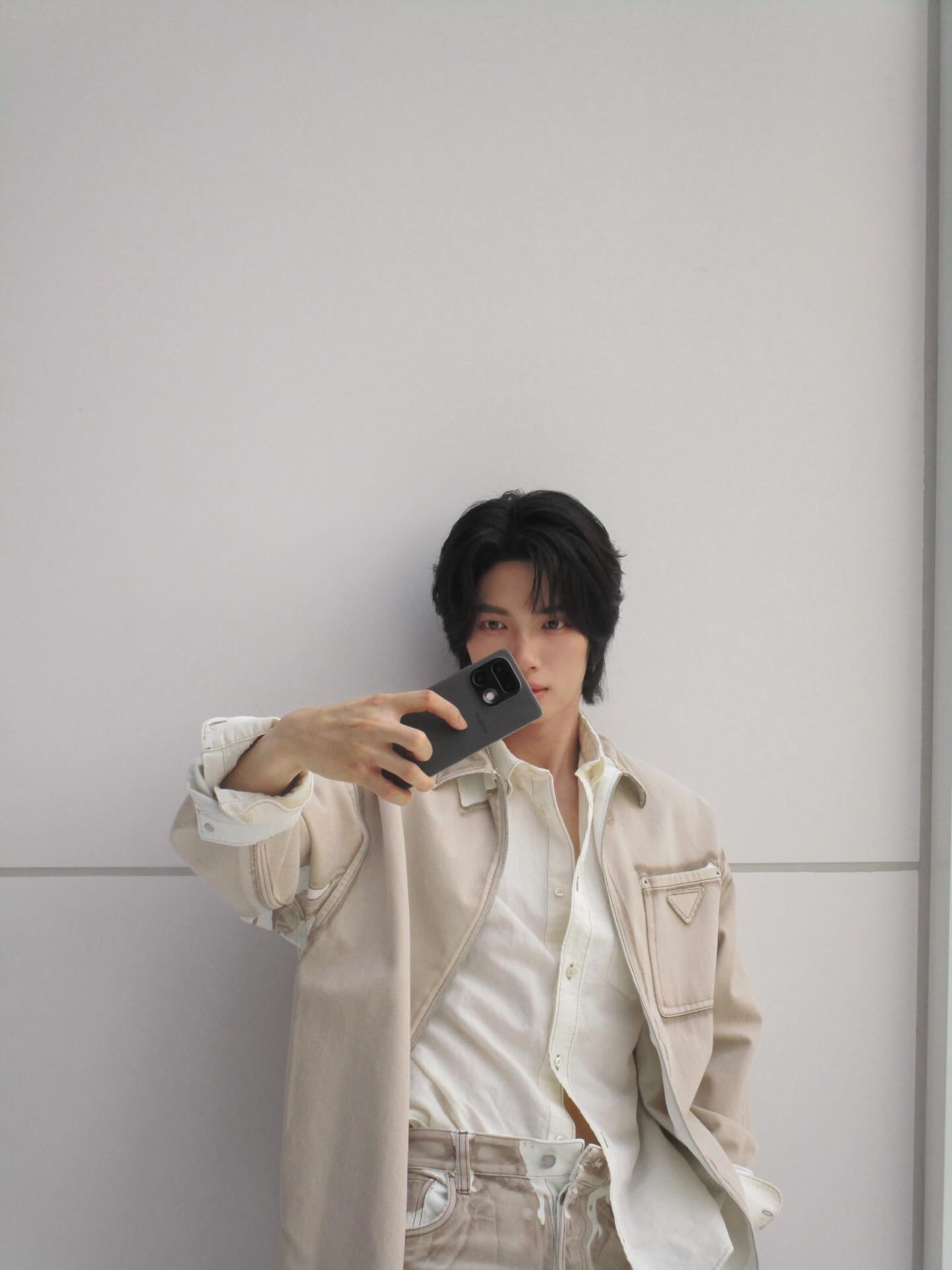 วิน - เมธวิน โอภาสเอี่ยมขจร