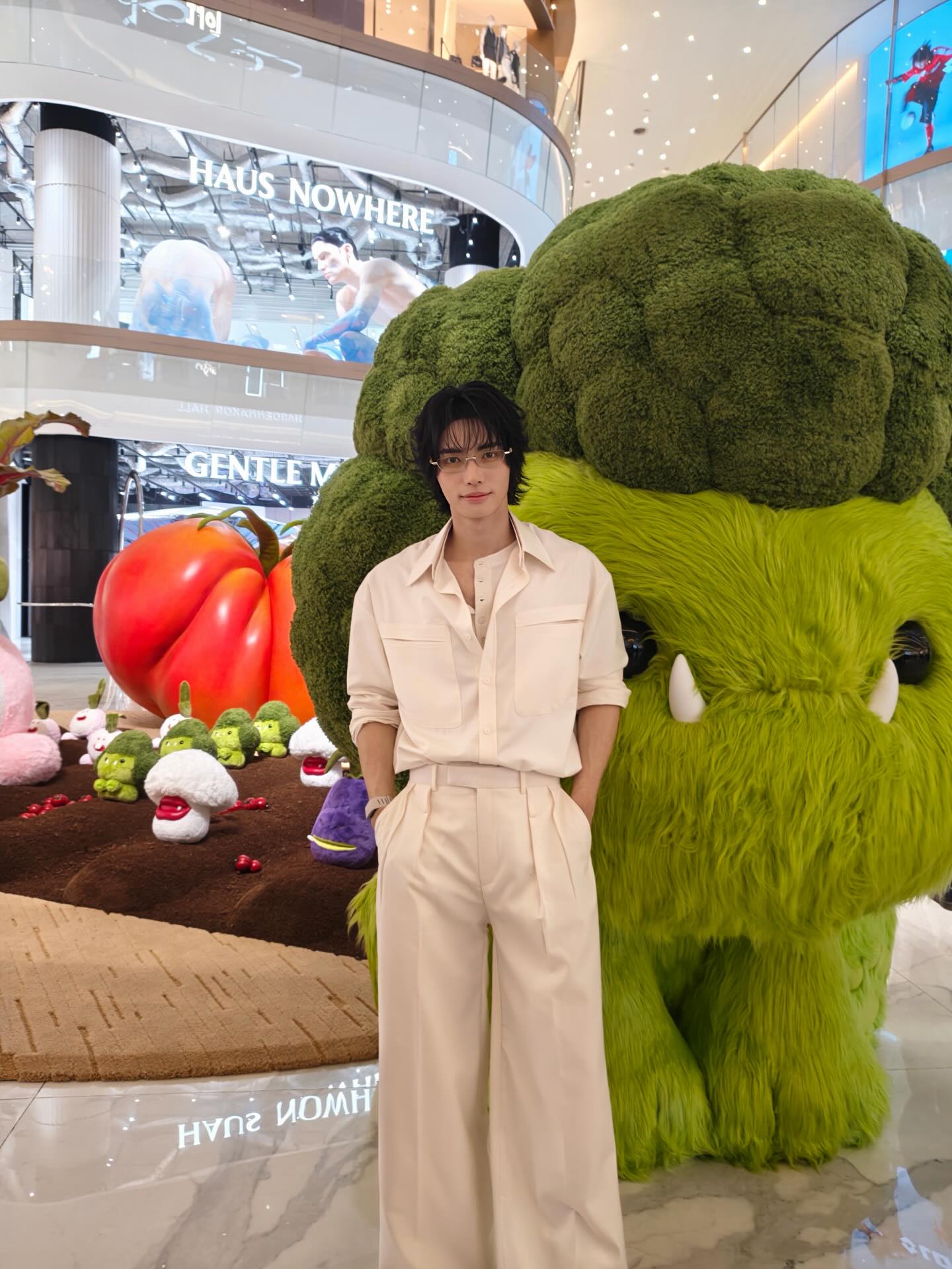 วิน - เมธวิน โอภาสเอี่ยมขจร