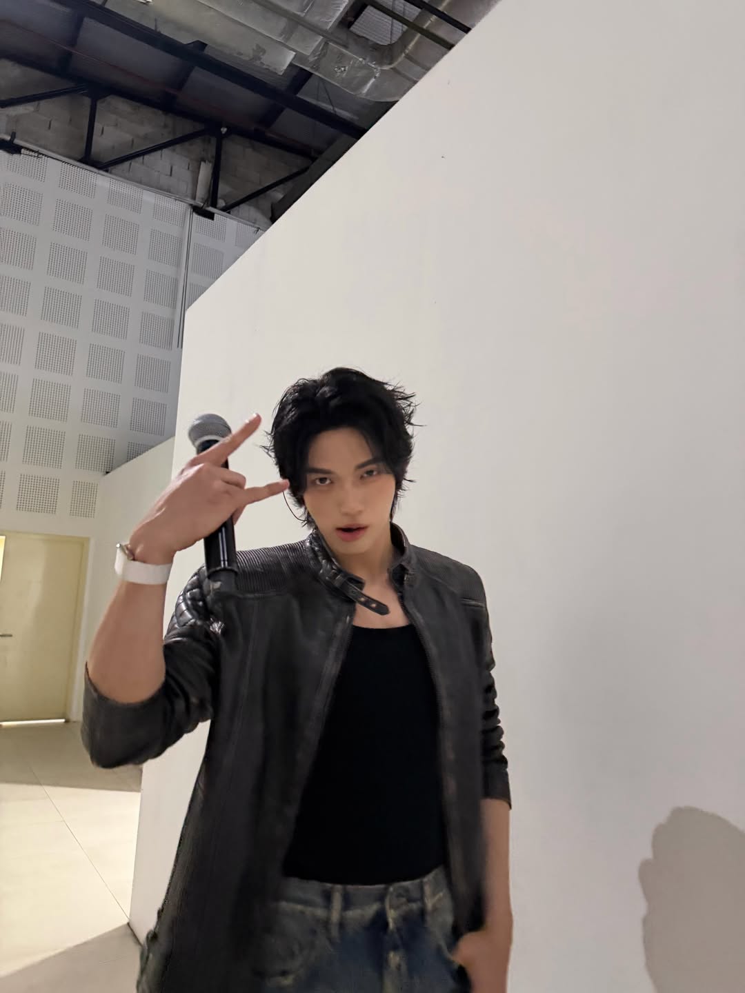 วิน - เมธวิน โอภาสเอี่ยมขจร