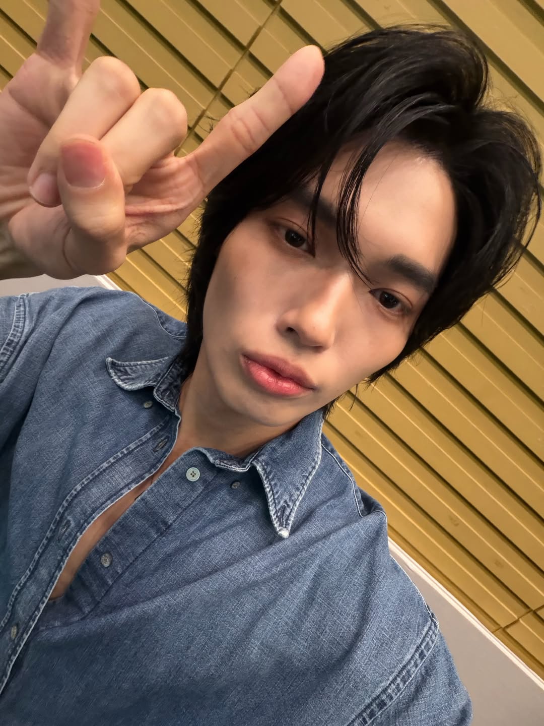 วิน - เมธวิน โอภาสเอี่ยมขจร
