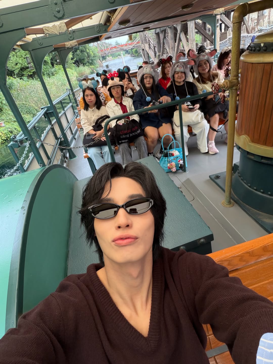 วิน - เมธวิน โอภาสเอี่ยมขจร