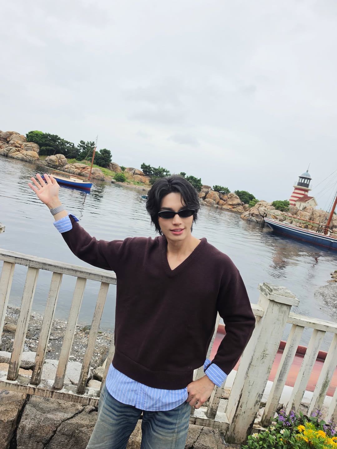 วิน - เมธวิน โอภาสเอี่ยมขจร