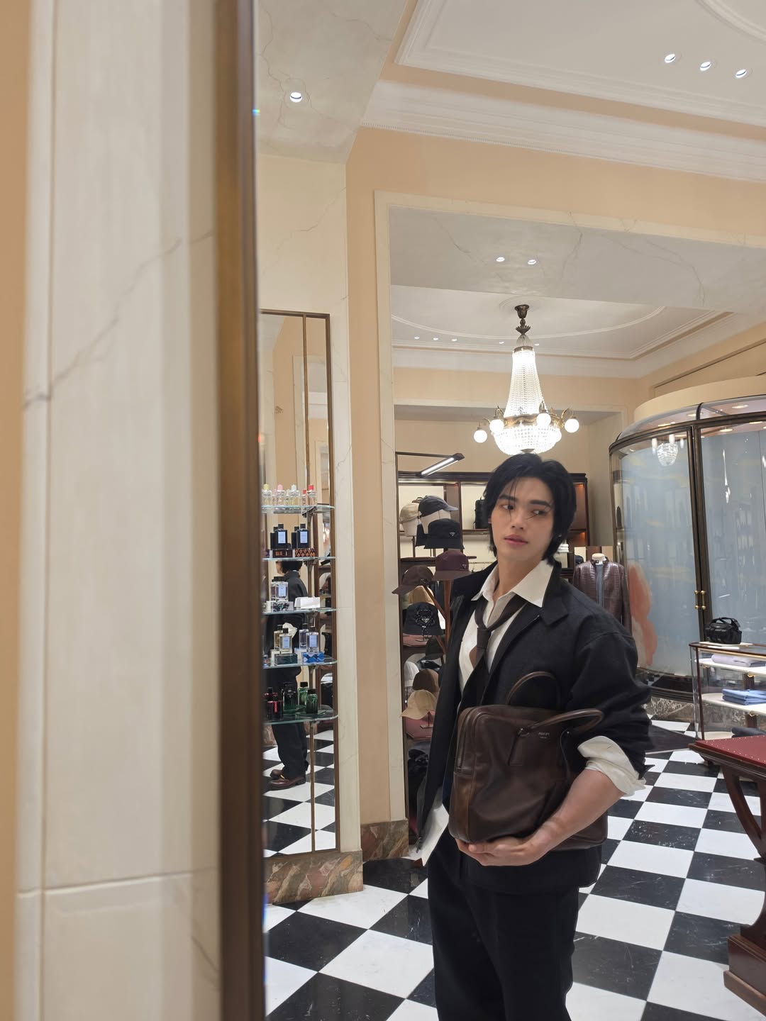 วิน - เมธวิน โอภาสเอี่ยมขจร