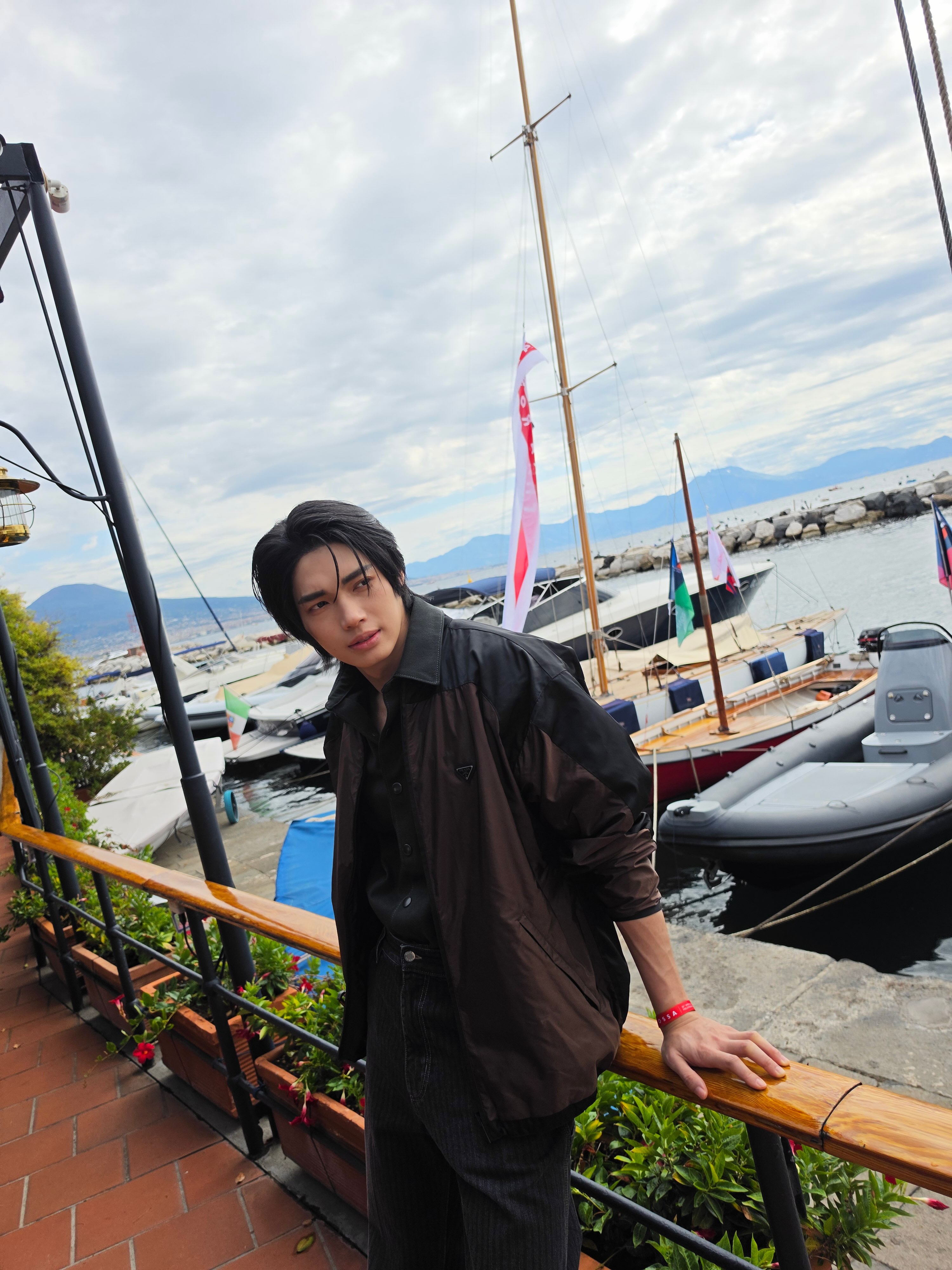 วิน - เมธวิน โอภาสเอี่ยมขจร