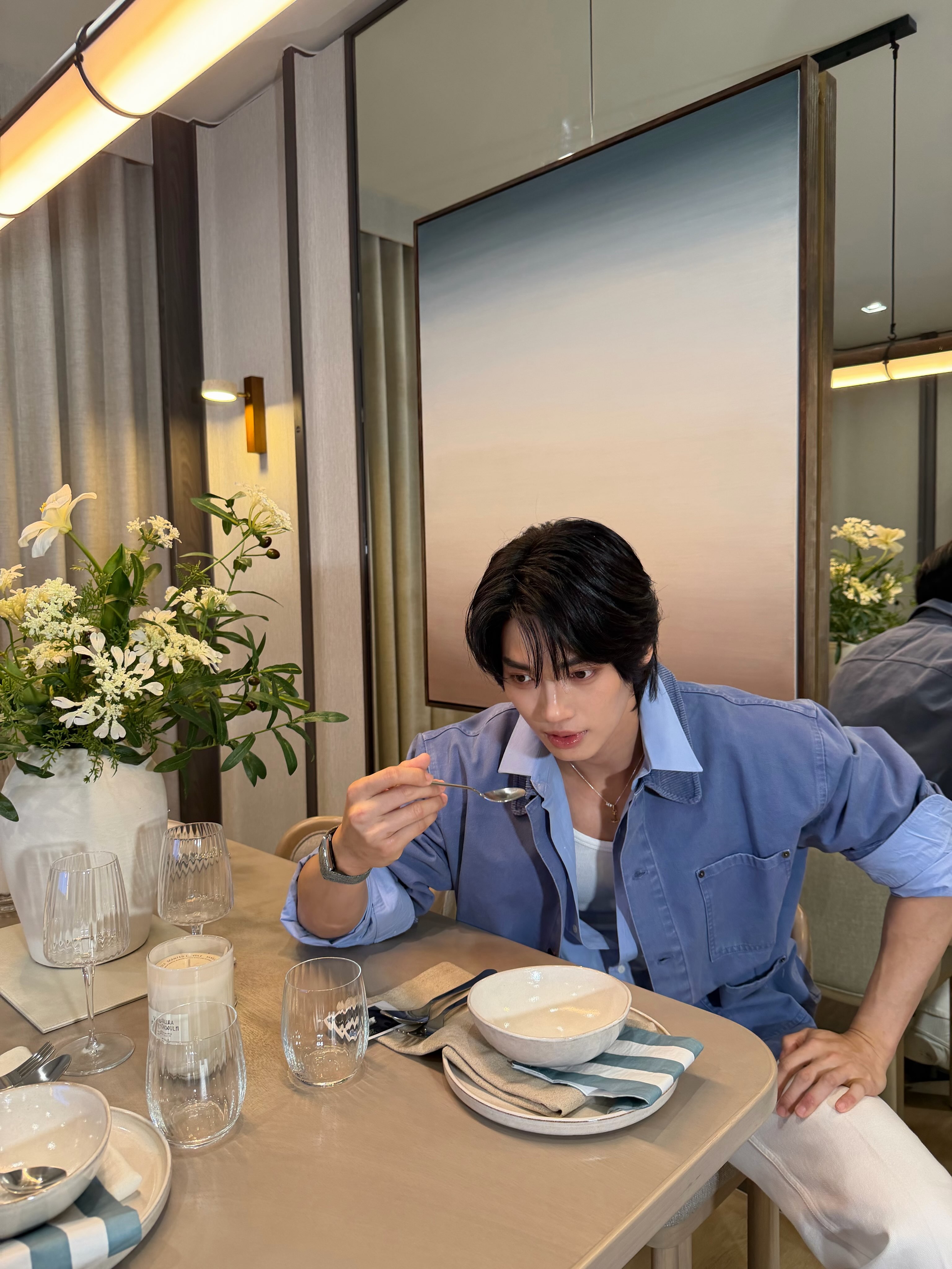 วิน - เมธวิน โอภาสเอี่ยมขจร