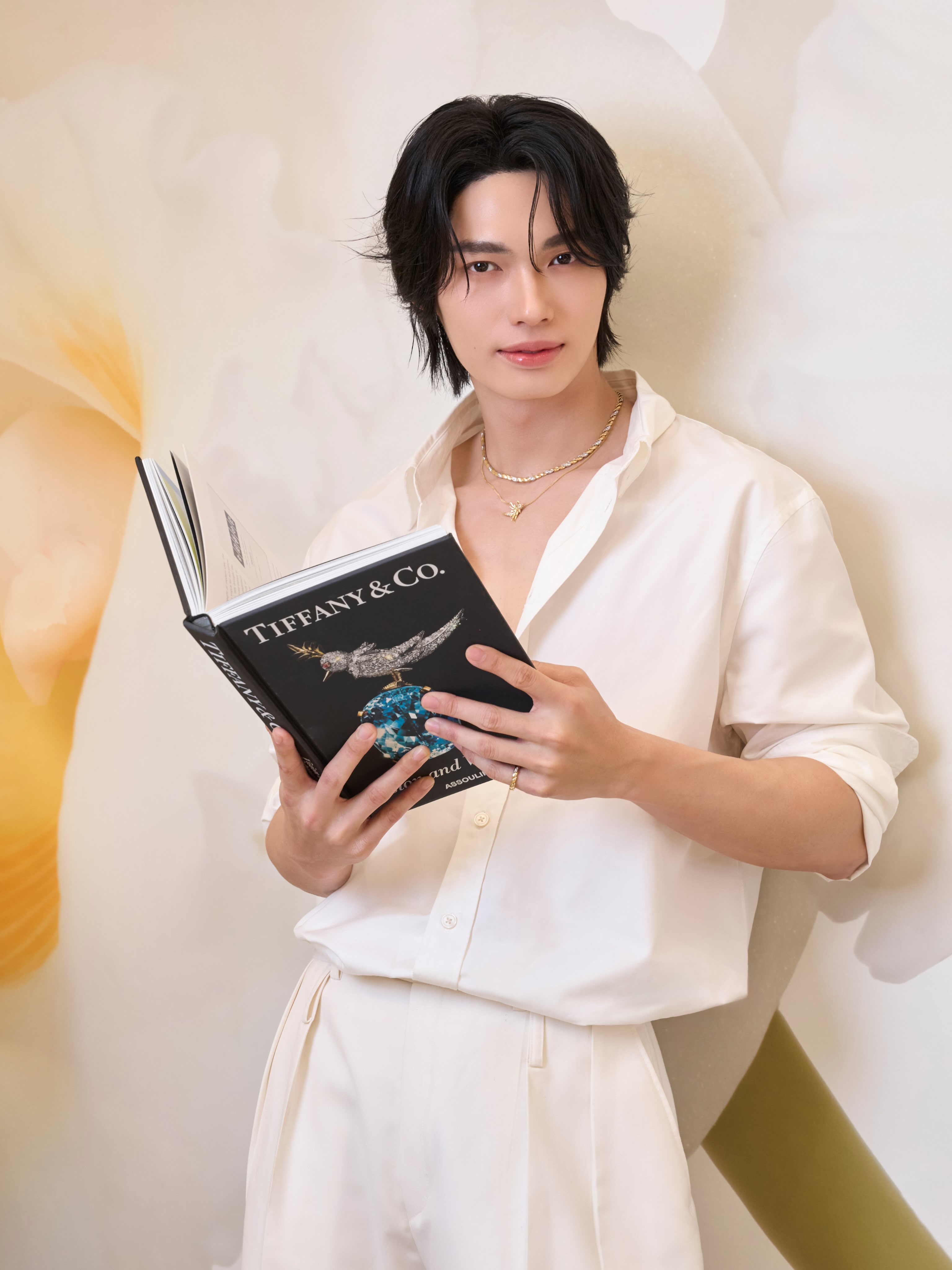 วิน - เมธวิน โอภาสเอี่ยมขจร