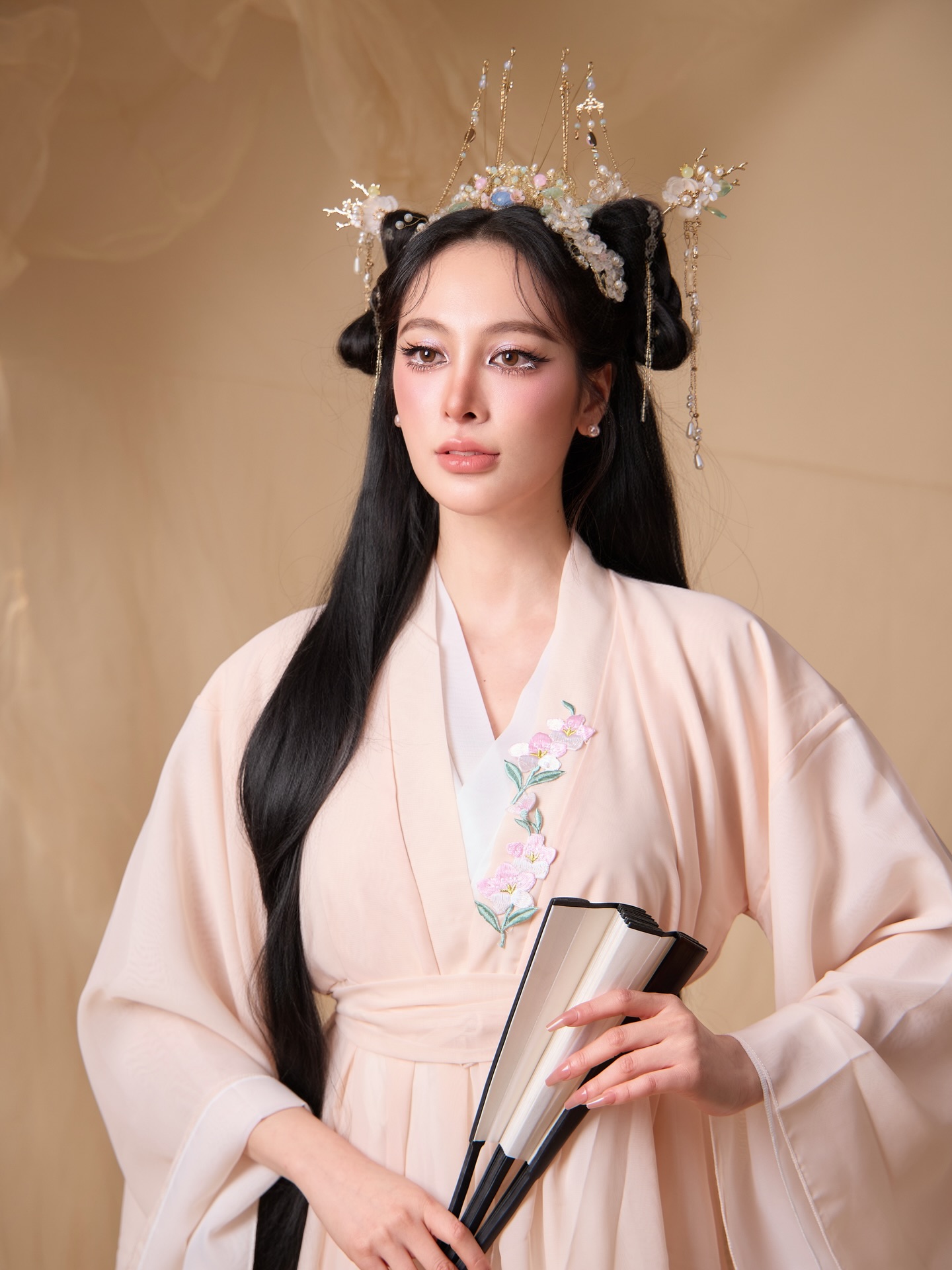 แพร์ - พิชชาภา พันธุมจินดา