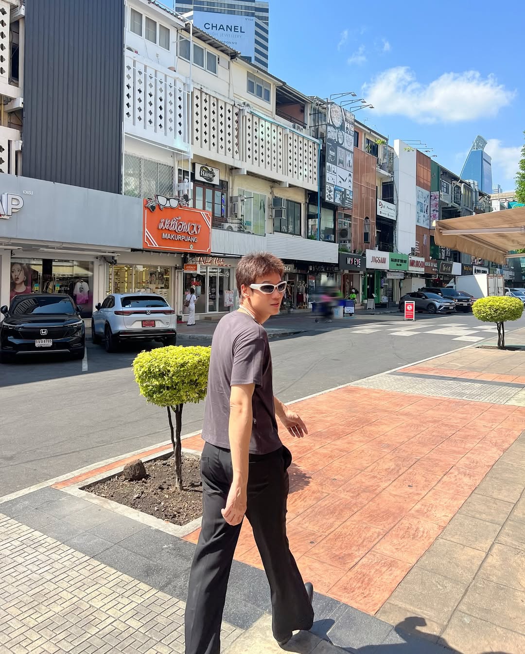 เอก - สุดเขต จึงเจริญ