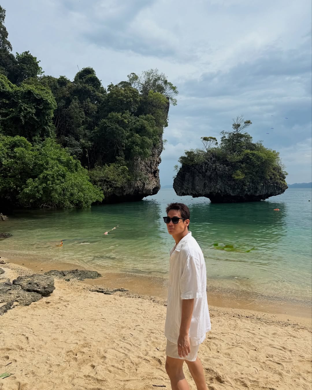 เอก - สุดเขต จึงเจริญ