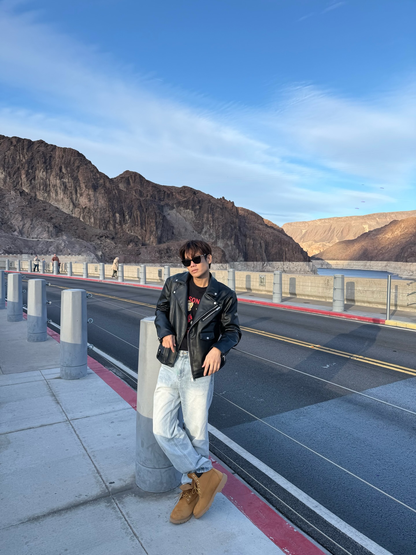 เอก - สุดเขต จึงเจริญ