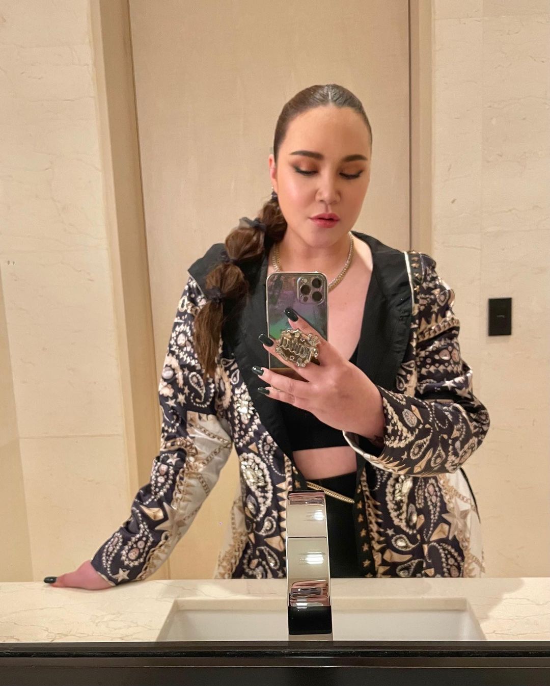 ทาทา ยัง