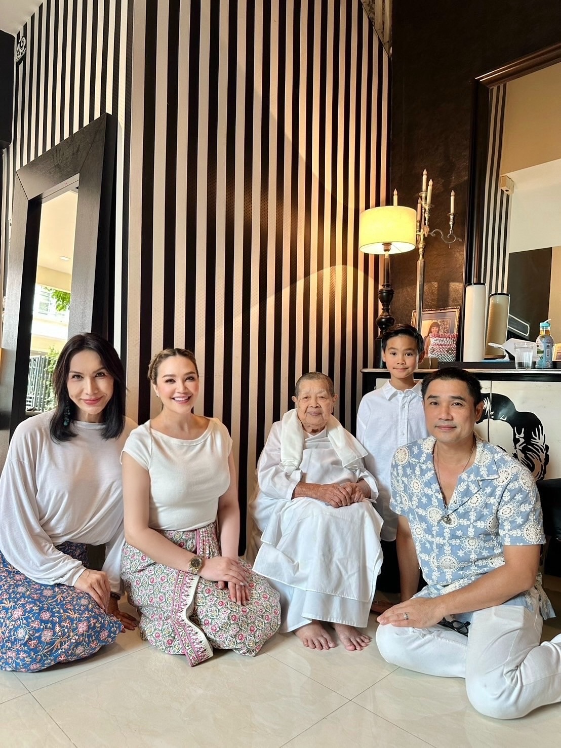 ทาทา ยัง