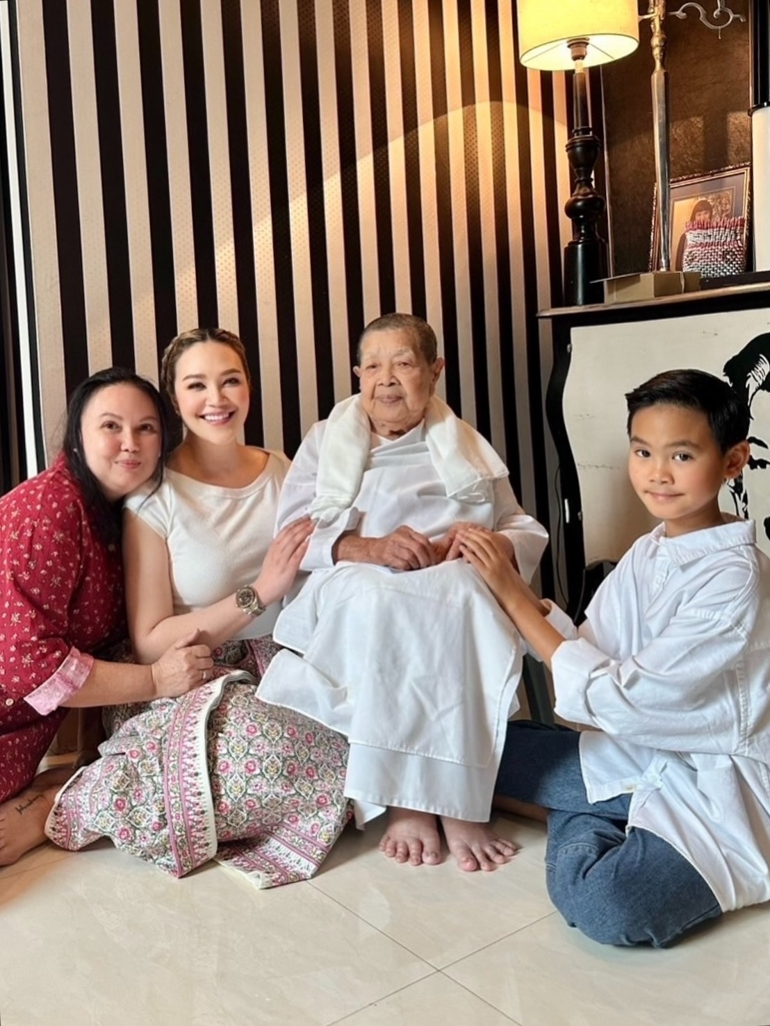 ทาทา ยัง