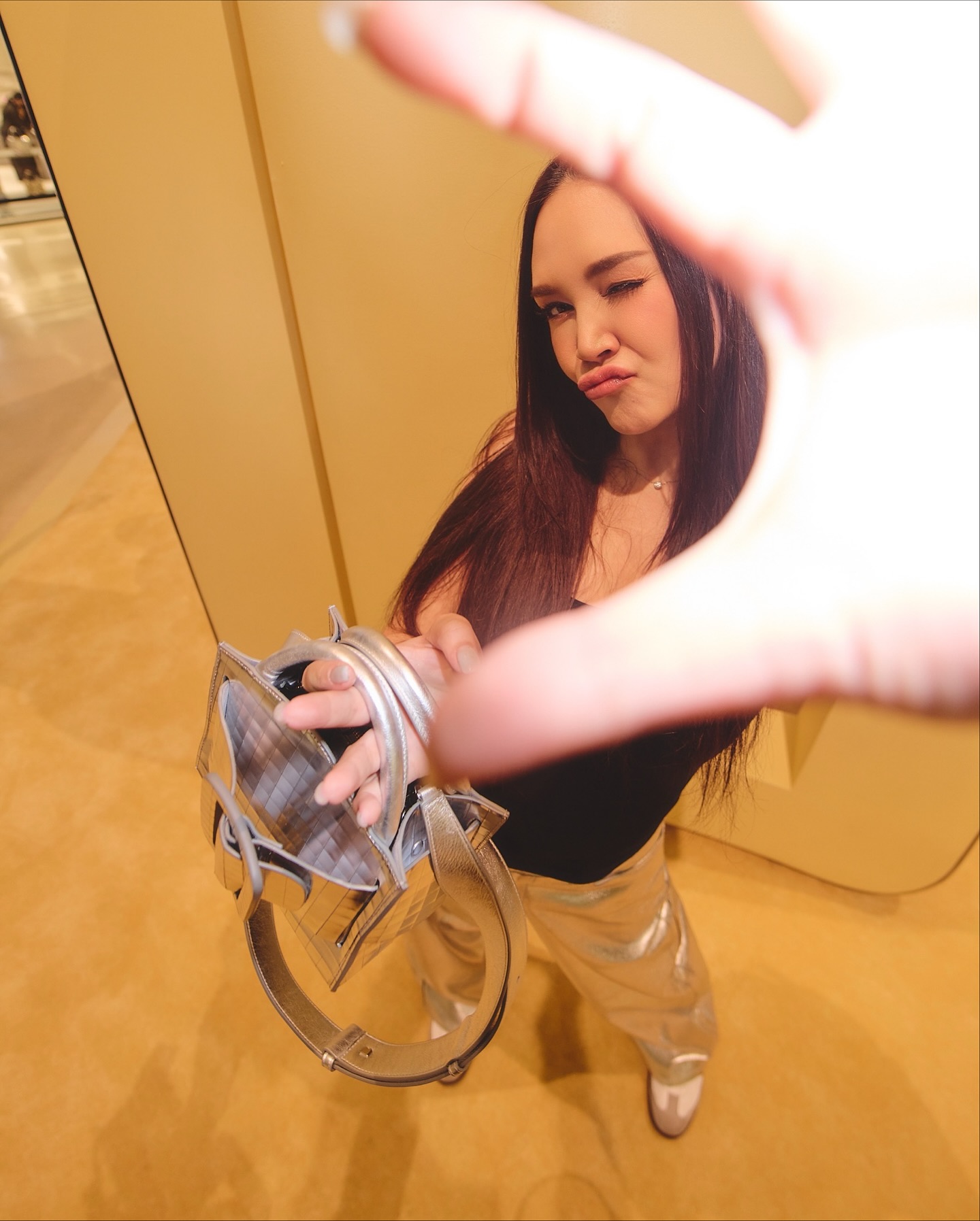 ทาทา ยัง