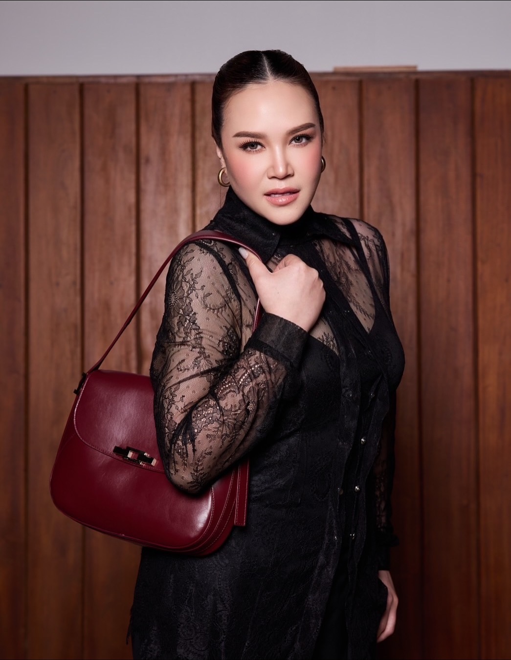 ทาทา ยัง