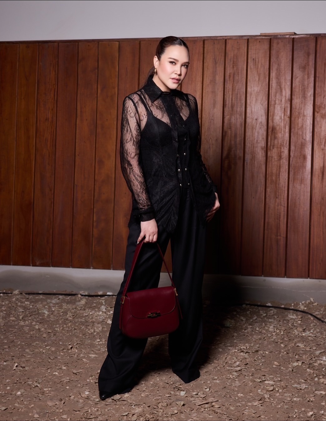 ทาทา ยัง