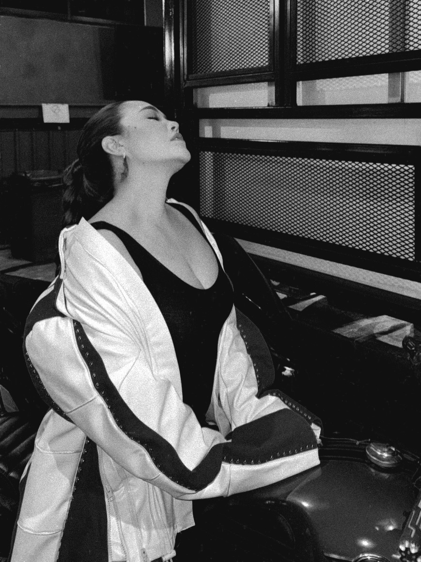 ทาทา ยัง