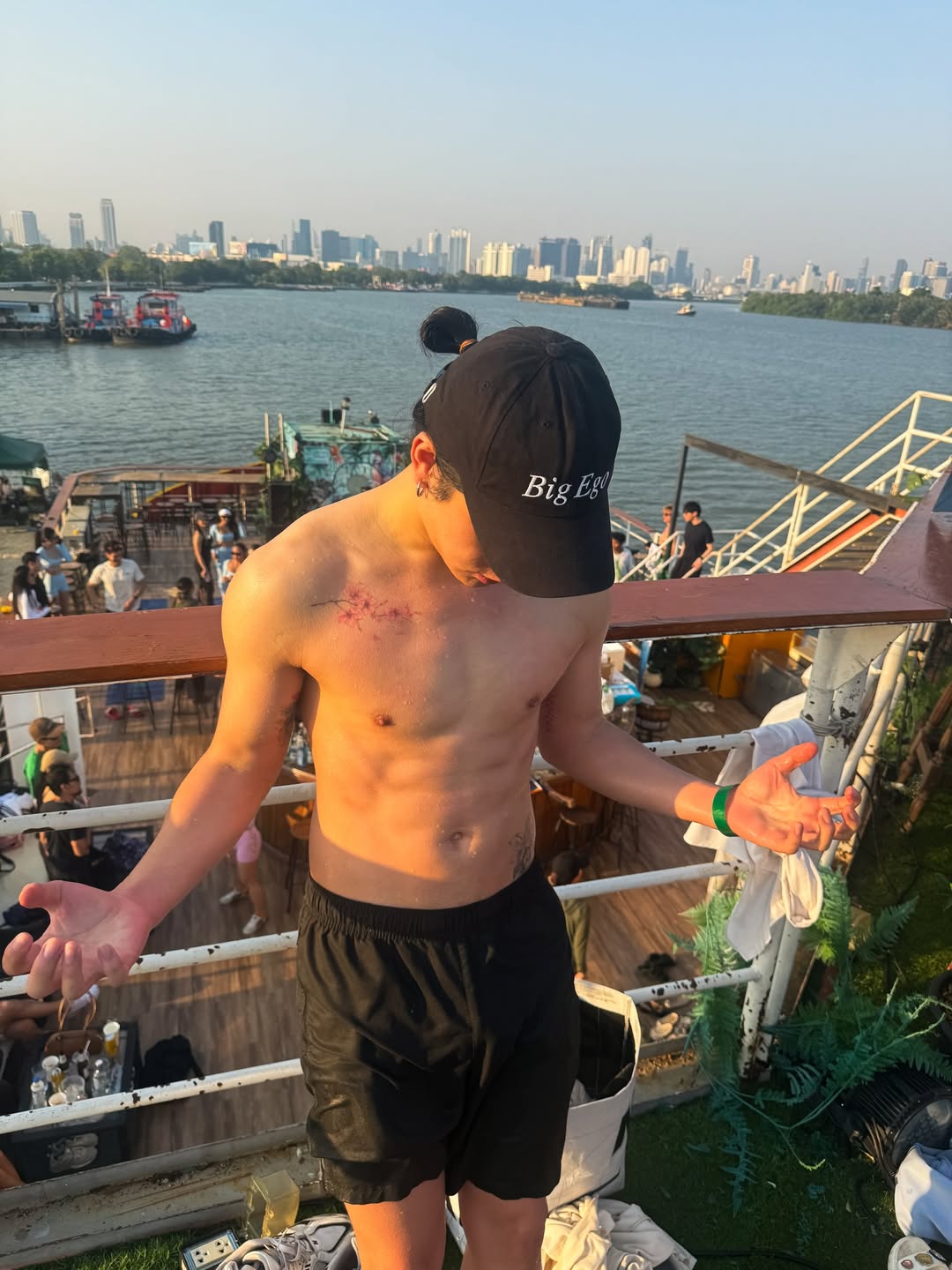 เมฆ - จิรกิตติ์ ถาวรวงศ์