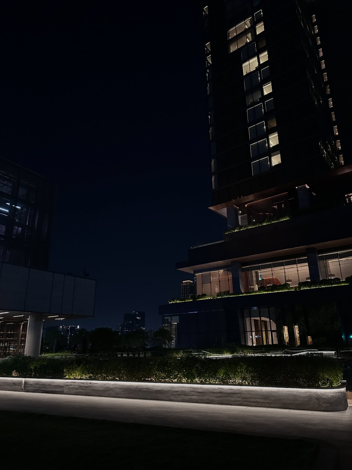 มาร์ค - ศิวัช จำลองกุล