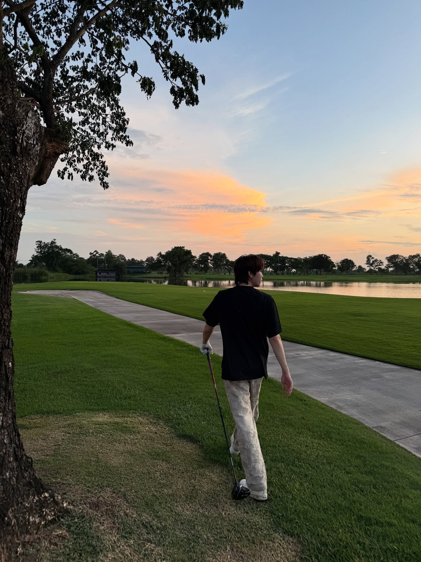 เปรม - วรุศ ชวลิตรุจิวงษ์