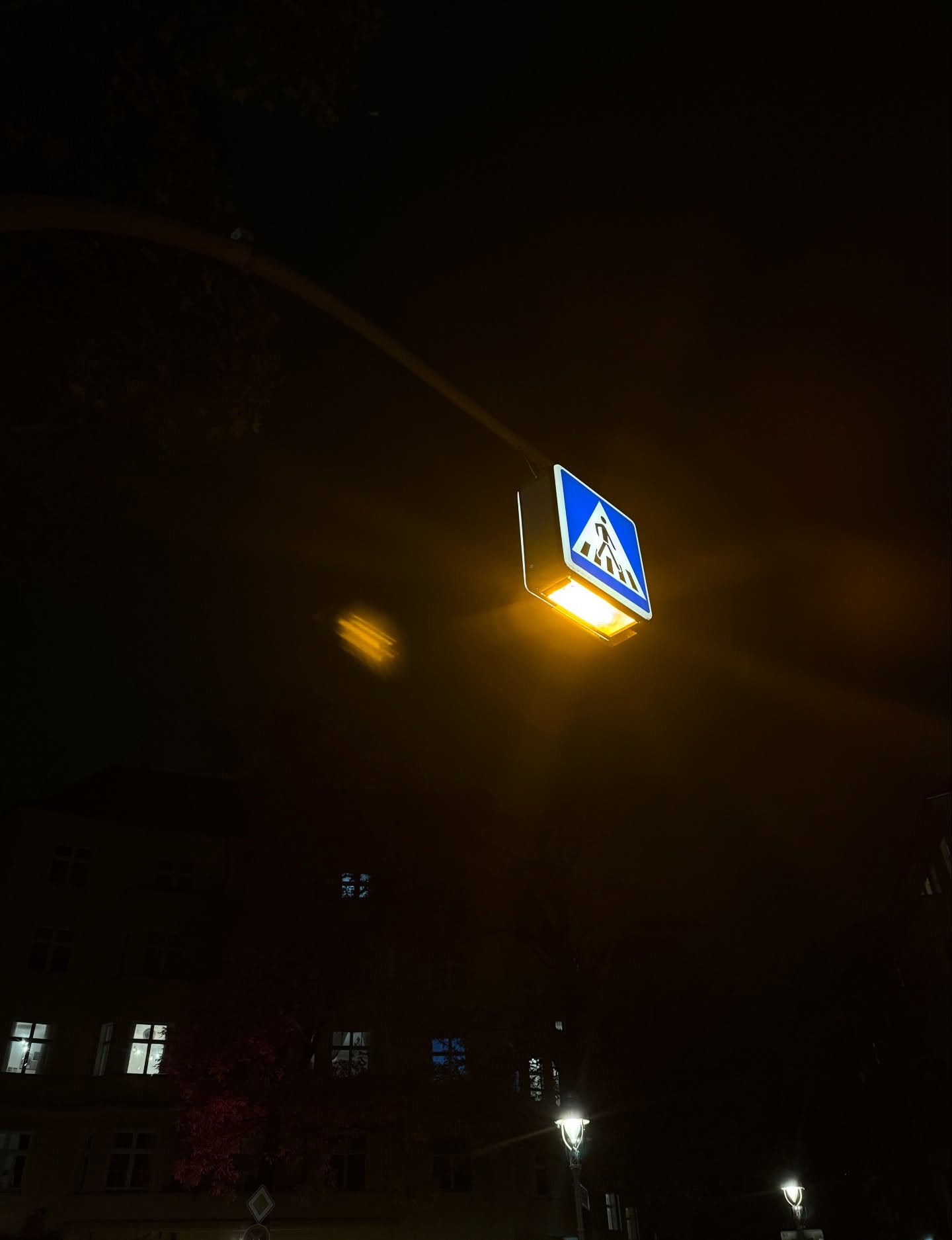 เปรม - วรุศ ชวลิตรุจิวงษ์