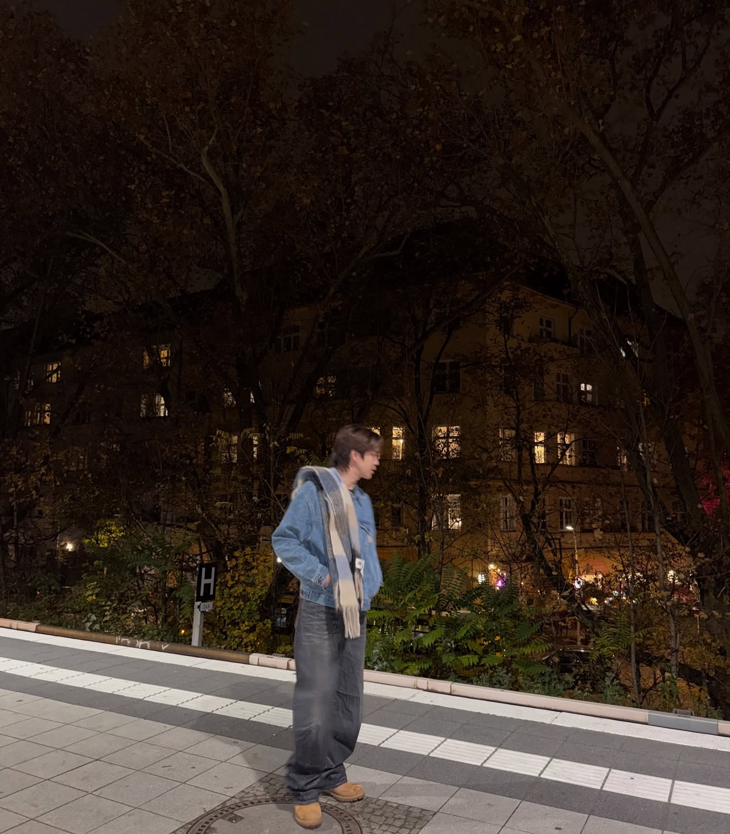 เปรม - วรุศ ชวลิตรุจิวงษ์